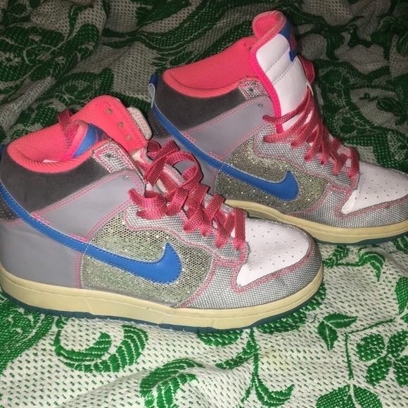 Nike high tops - Picture 1 of 3